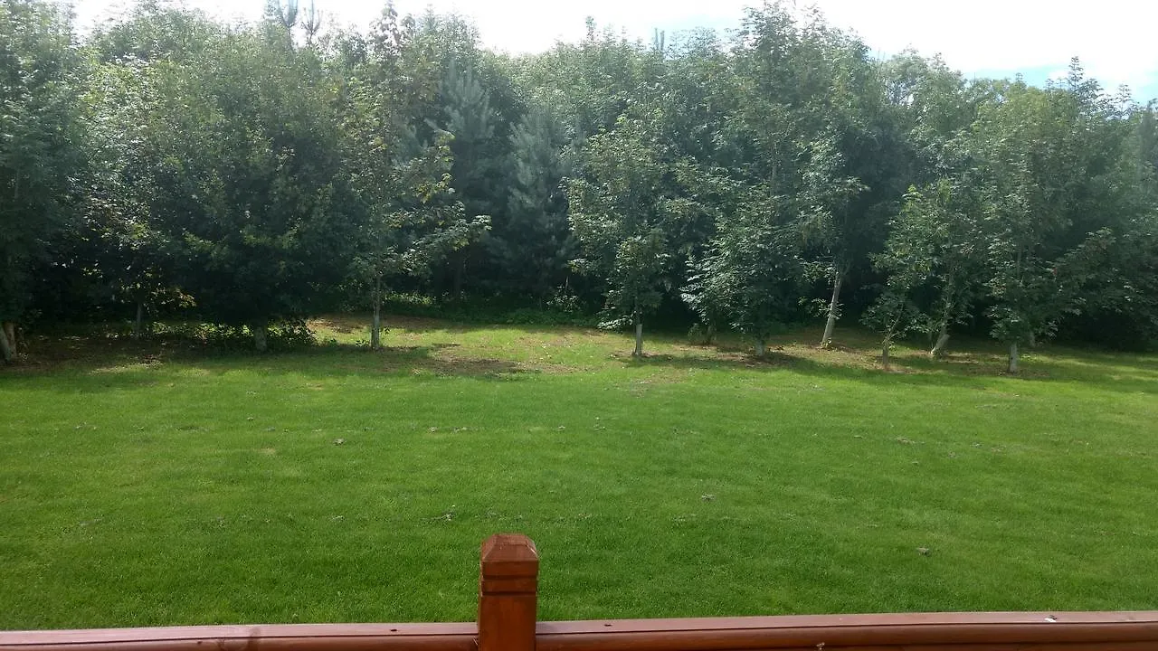 פארק נופש מלון Amotherby The Meadows